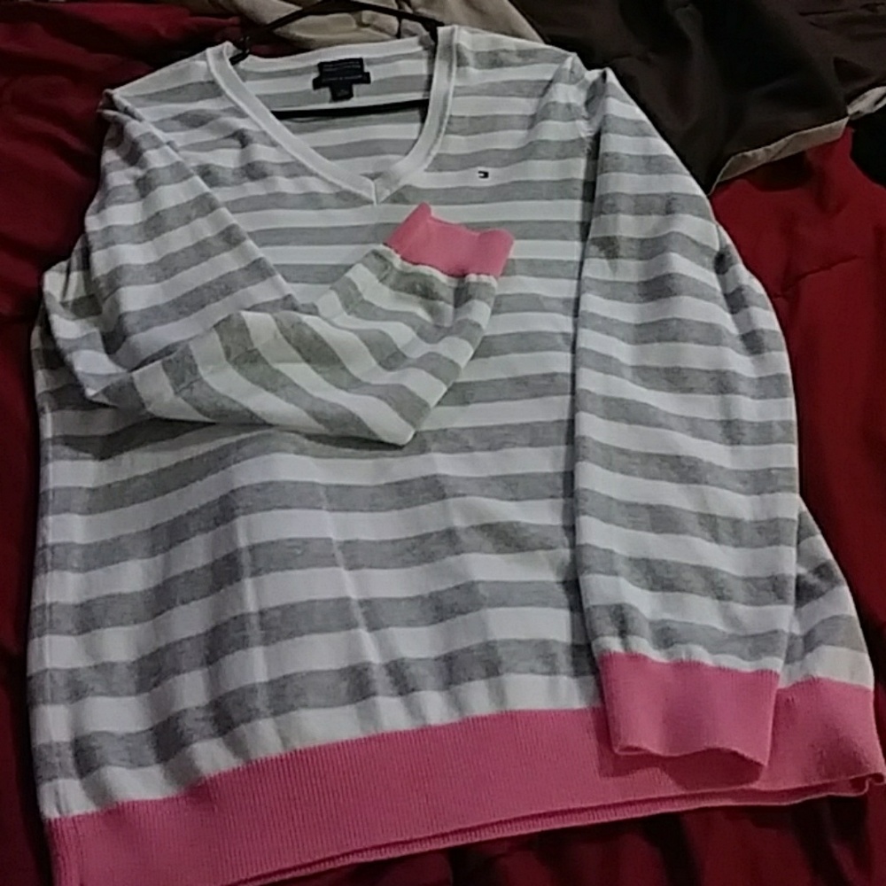 Tommy Hilfiger sweater